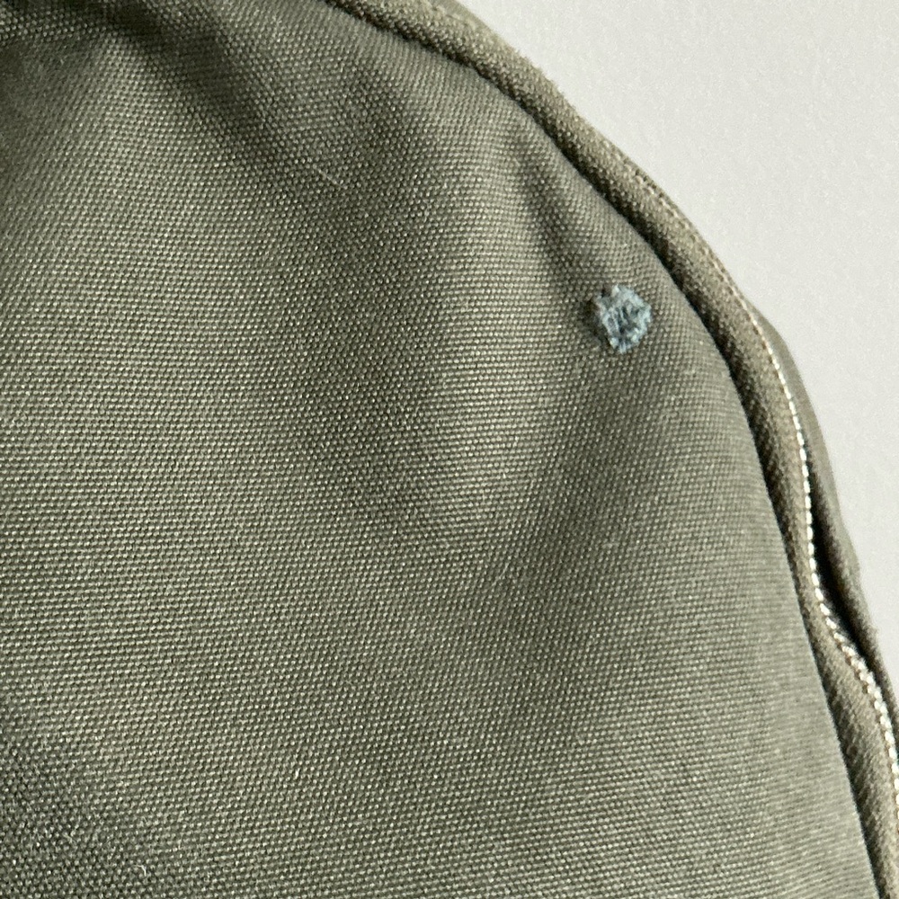 Lacoste Backpack - Picture 4 of 5